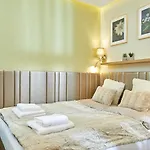 Apartment Garden Zsory *