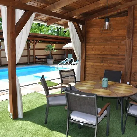 Garden Zsory Apartment