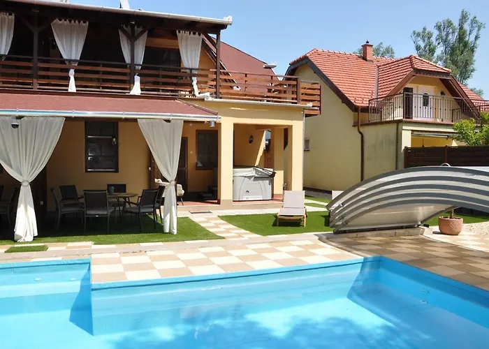 Garden Zsóry Mezőkövesd