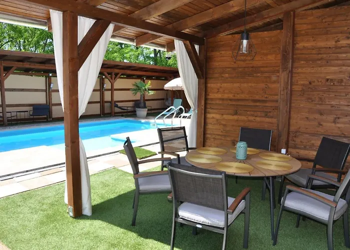 Garden Zsóry Apartamento